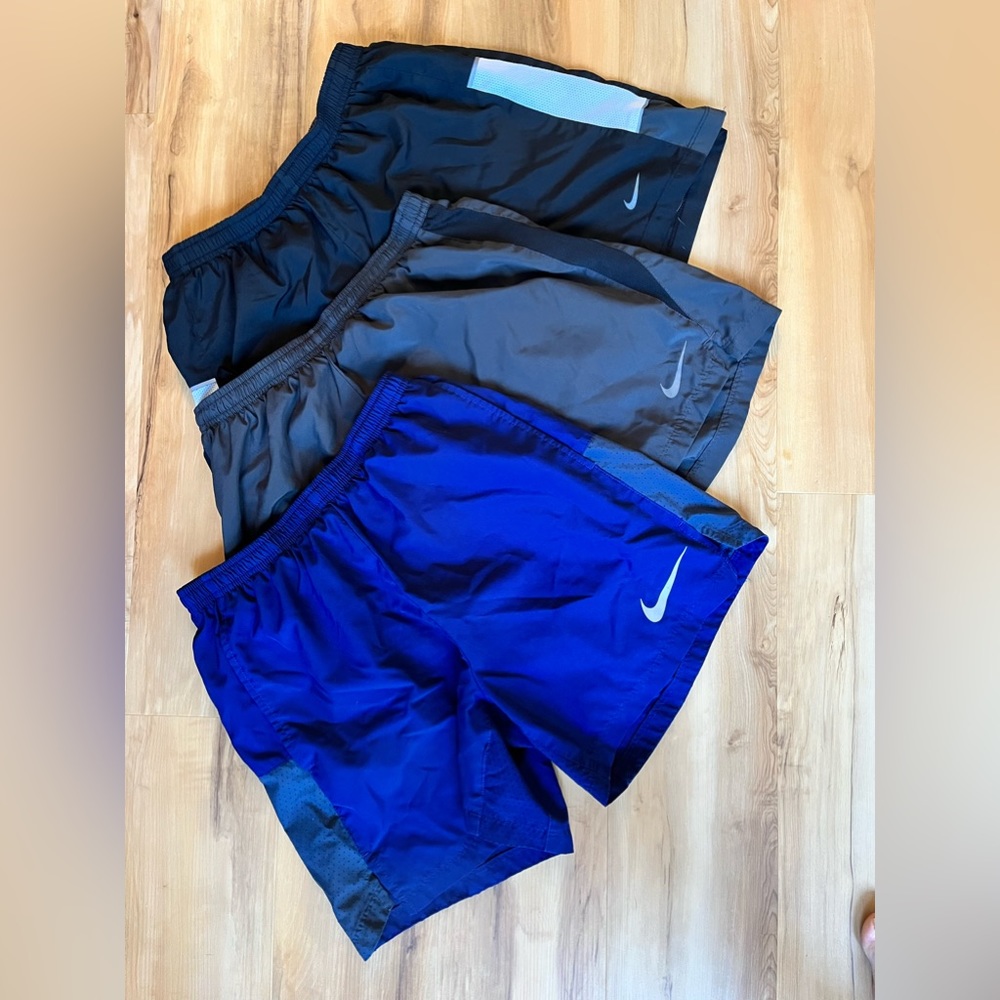 Set of 3 Nike mens 5” running shorts.